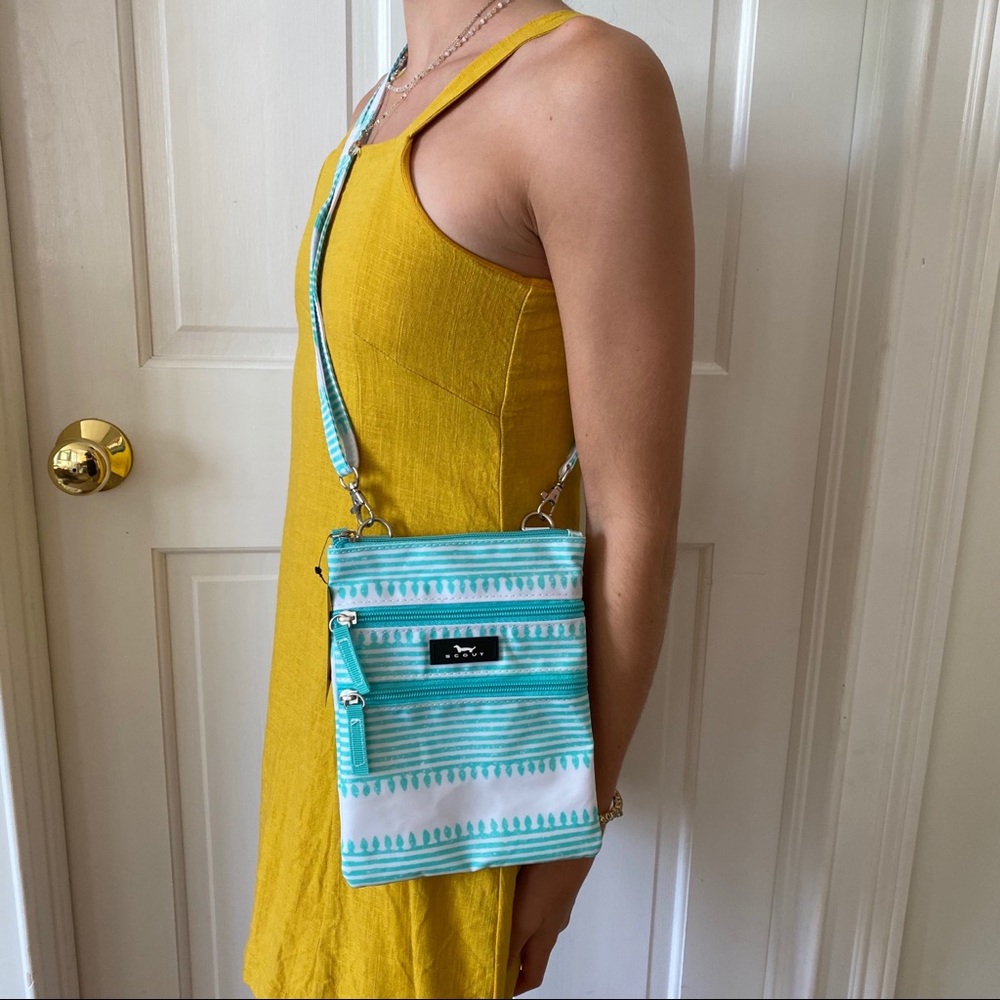 Scout Sally Go Lightly crossbody bag